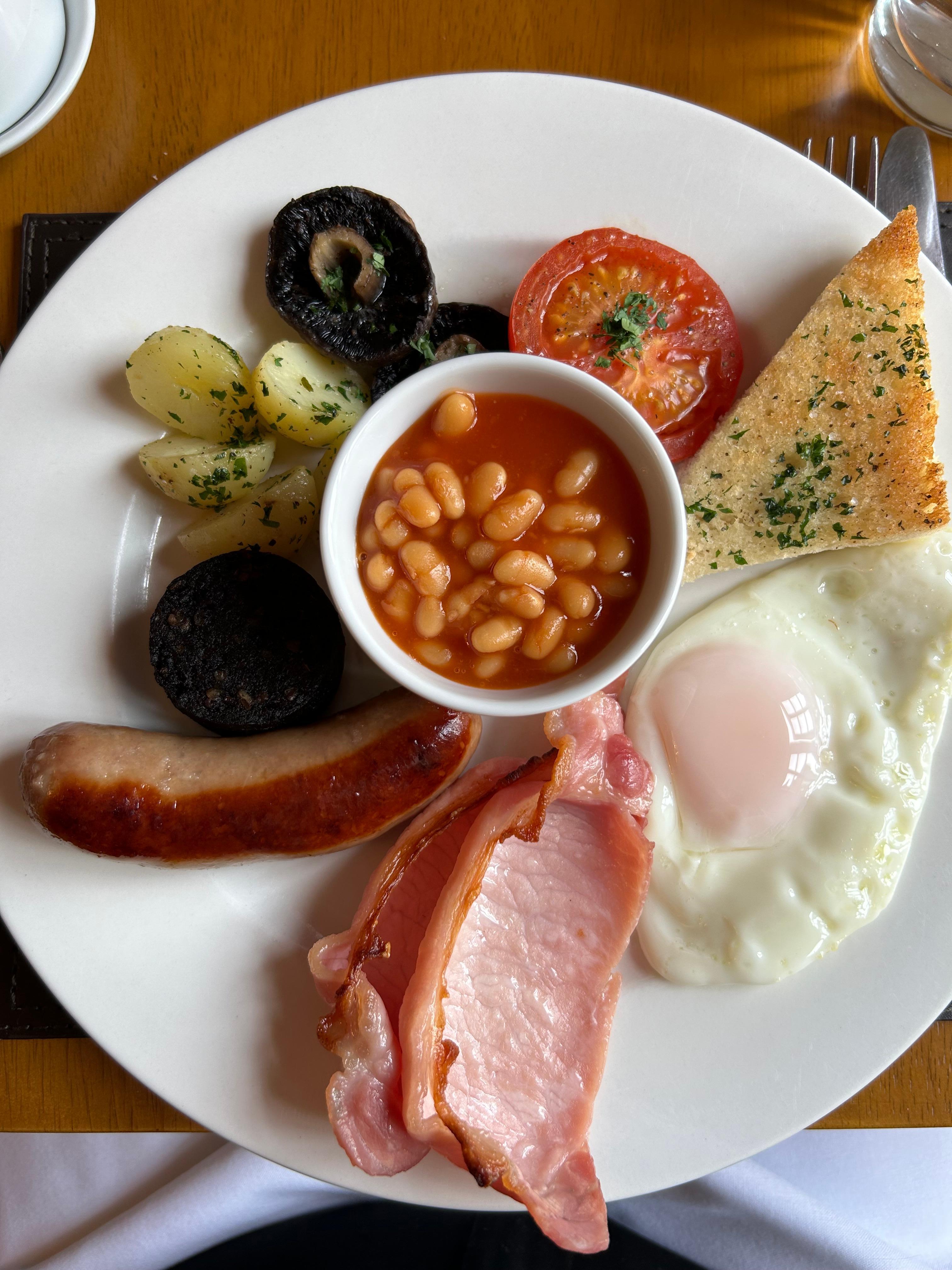 Beautiful full breakfast cooked just the way you want it!