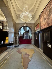 The entrance of the hotel