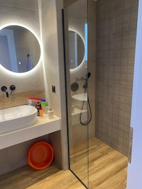Superior apartment med havudsigt