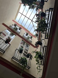 Inner block/reception