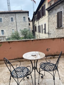 Private patio room 102