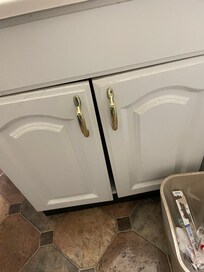 Leaky sink
