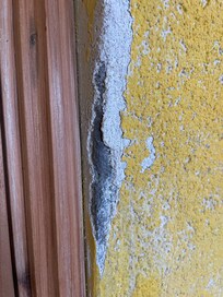 Les murs sont abîmés