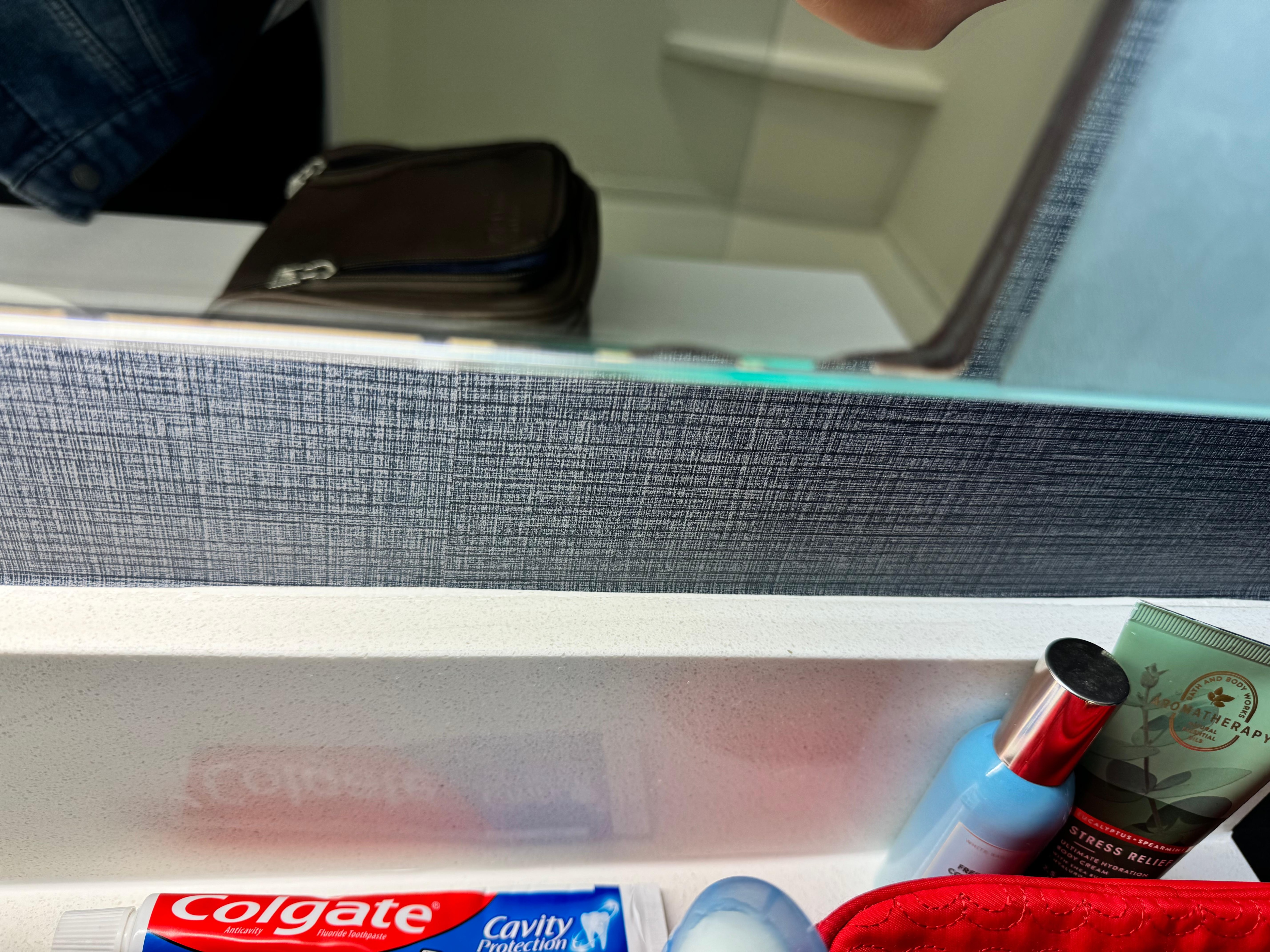 Damaged mirror
