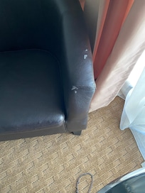 The chair supposed to rain what is one through to it’s base