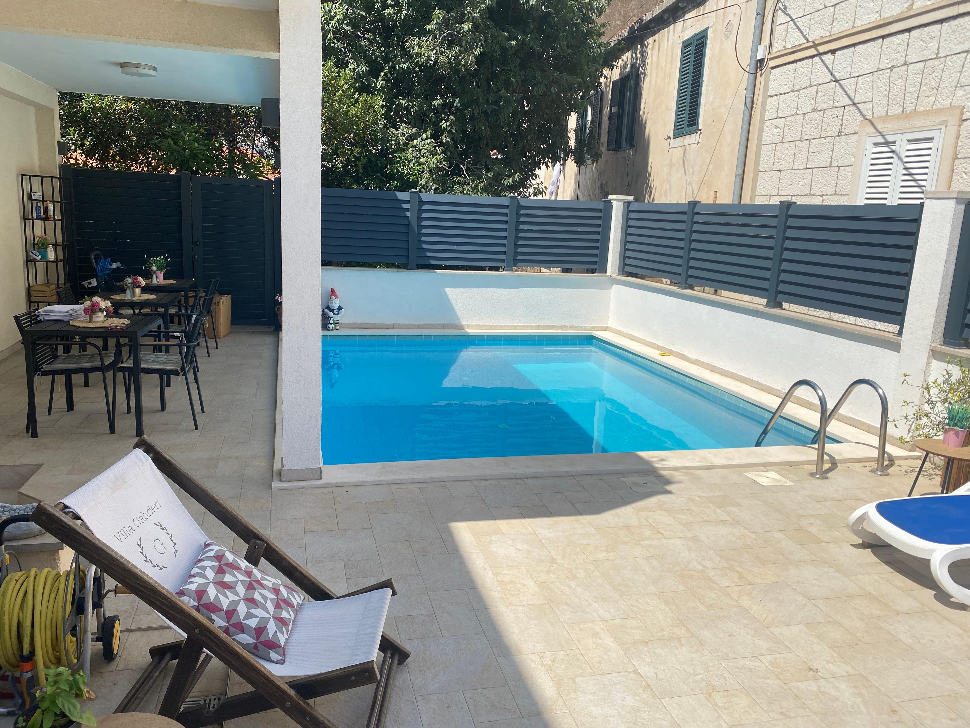 Pool area which is part of the apartments. Perfect to cool off in after a day of exploring :) 