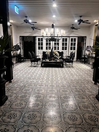 Sitting area