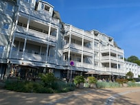 Flot hotel