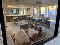 No breakfast in the lobby area