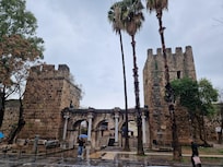 Hadrians gate