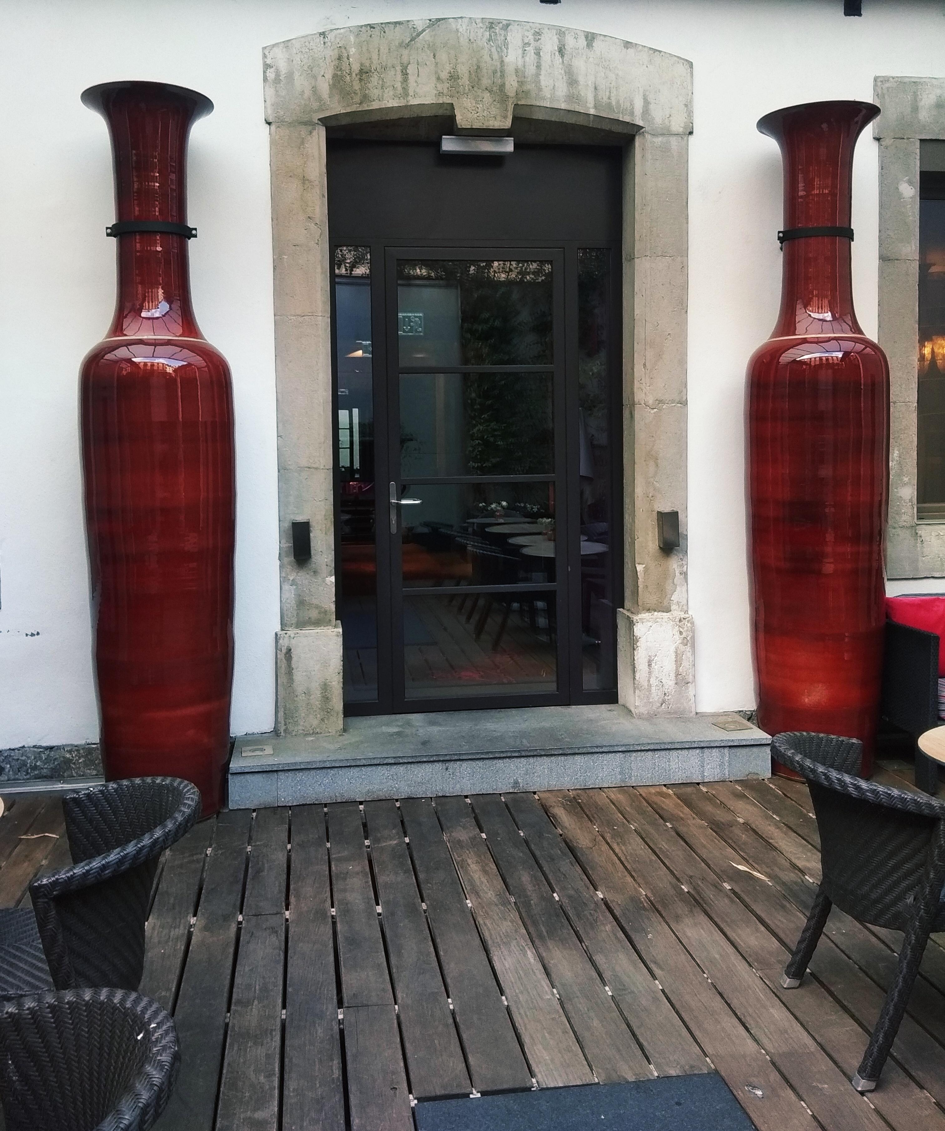 Courtyard (outdoors)
