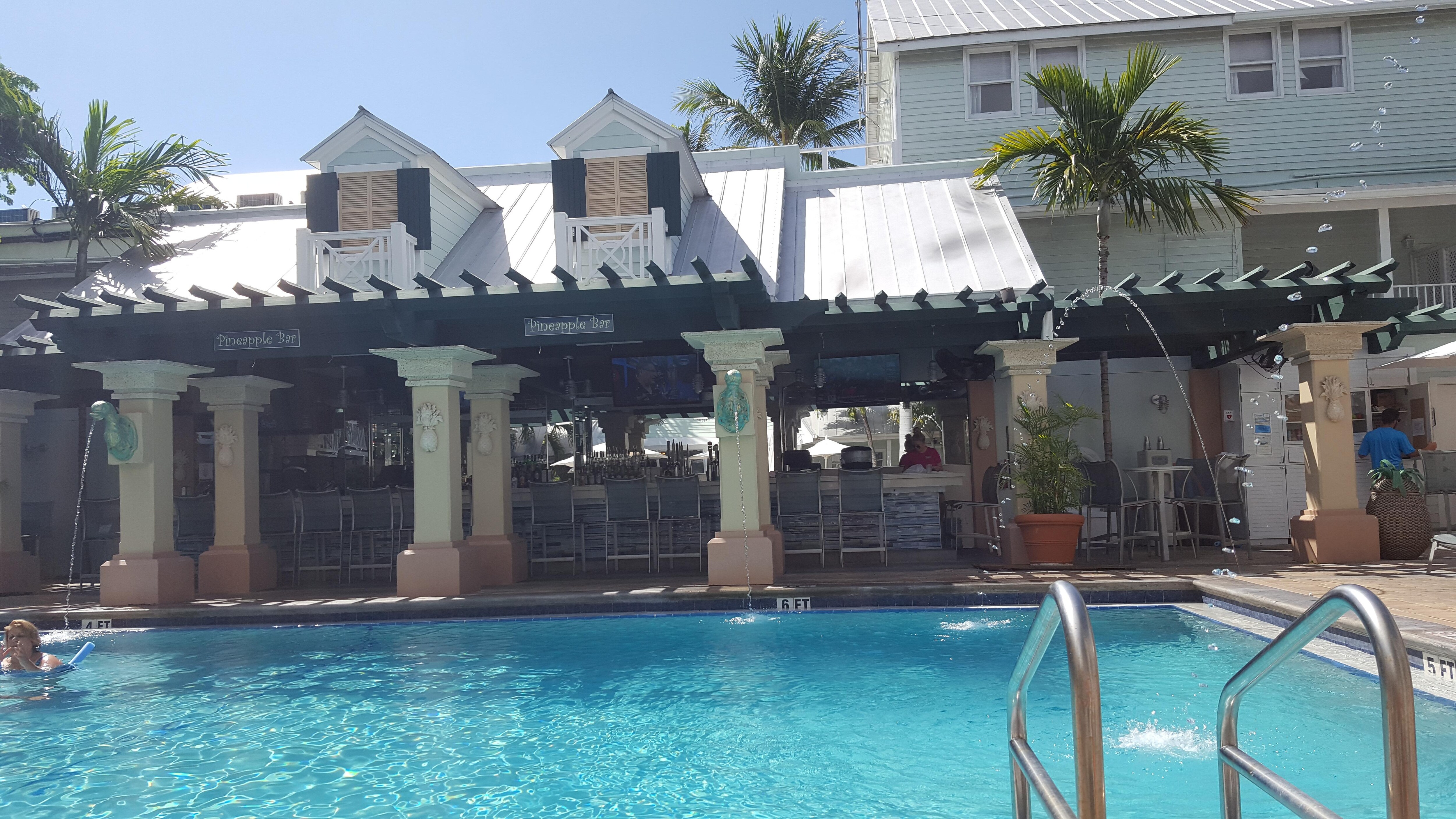 Pineapple bar
