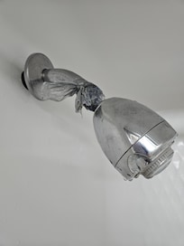 Shopping bag to stop leaks