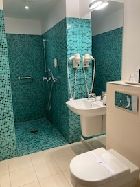 Excellent bathroom