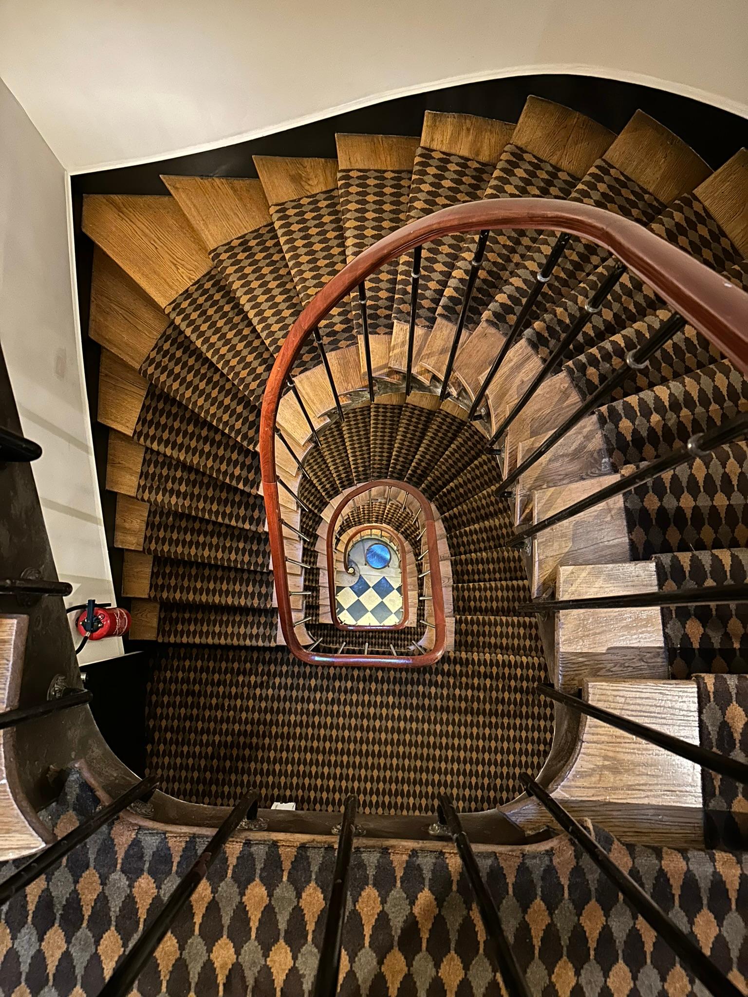 Beautiful staircase... but there's a lift available.