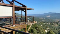 Colazione a picco su mare e monti