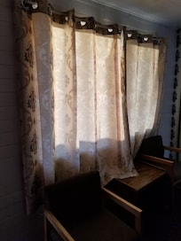 Drape rod loose, don’t block light