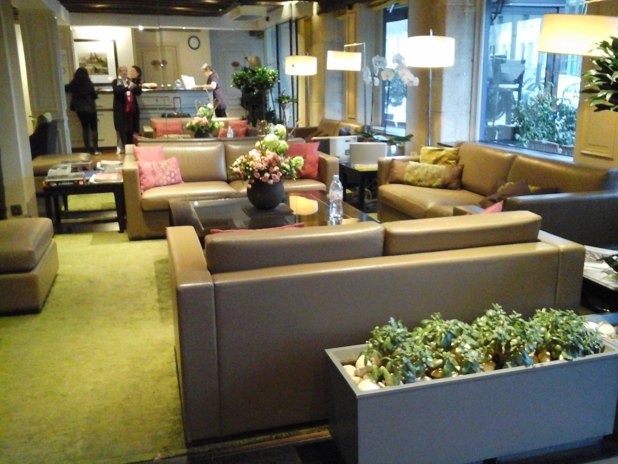 Lobby. See me in the mirror.