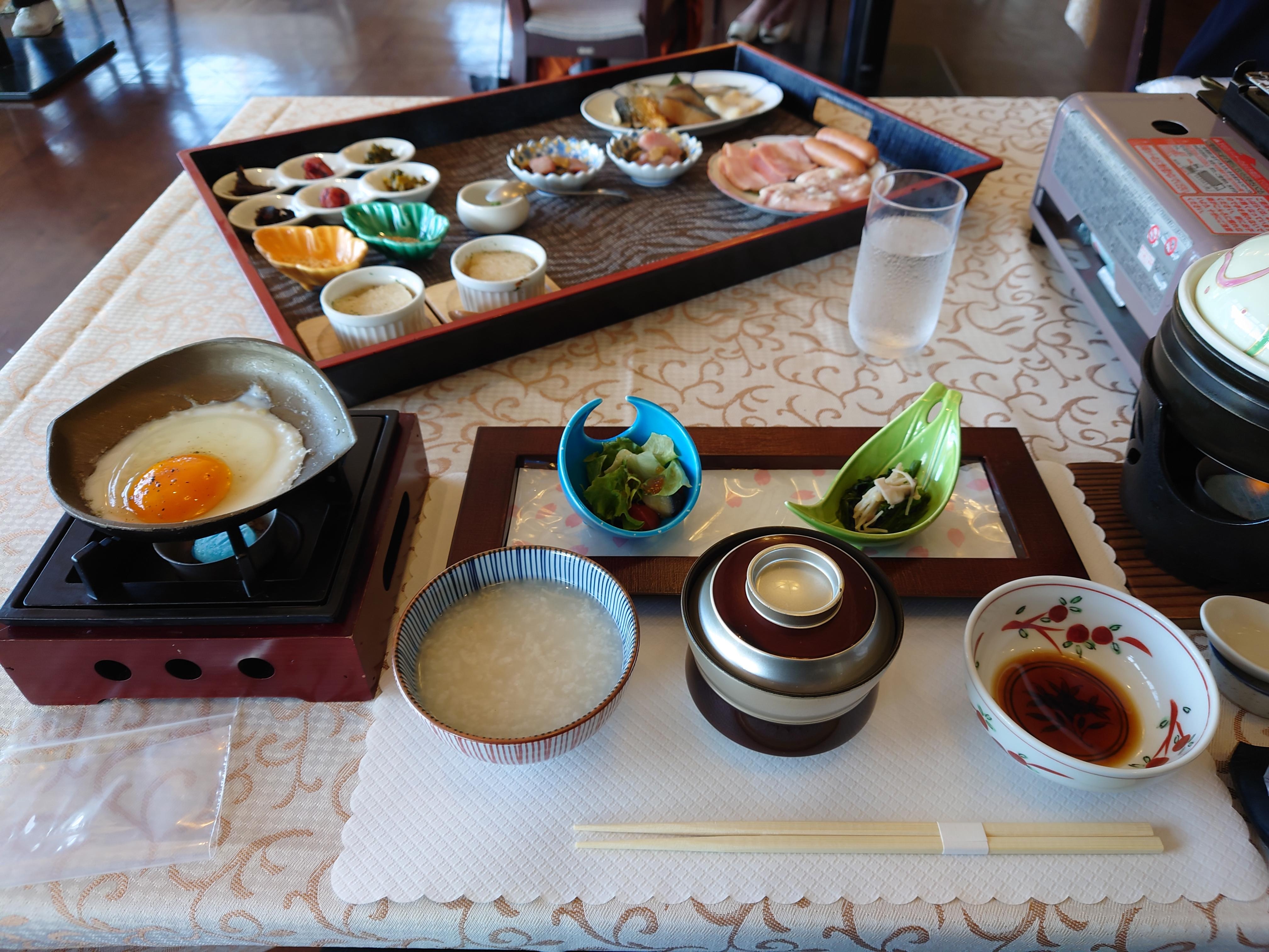 朝食