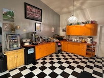 Good selection for breakfast, fresh, hot, to go or eat there.