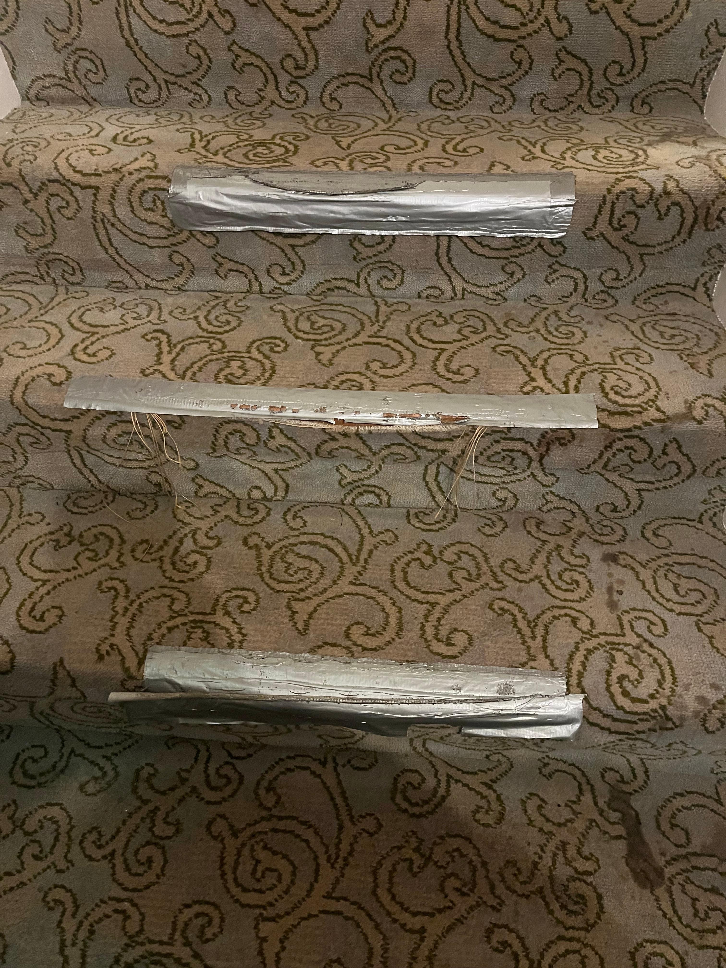 Ripes in stair carpets 