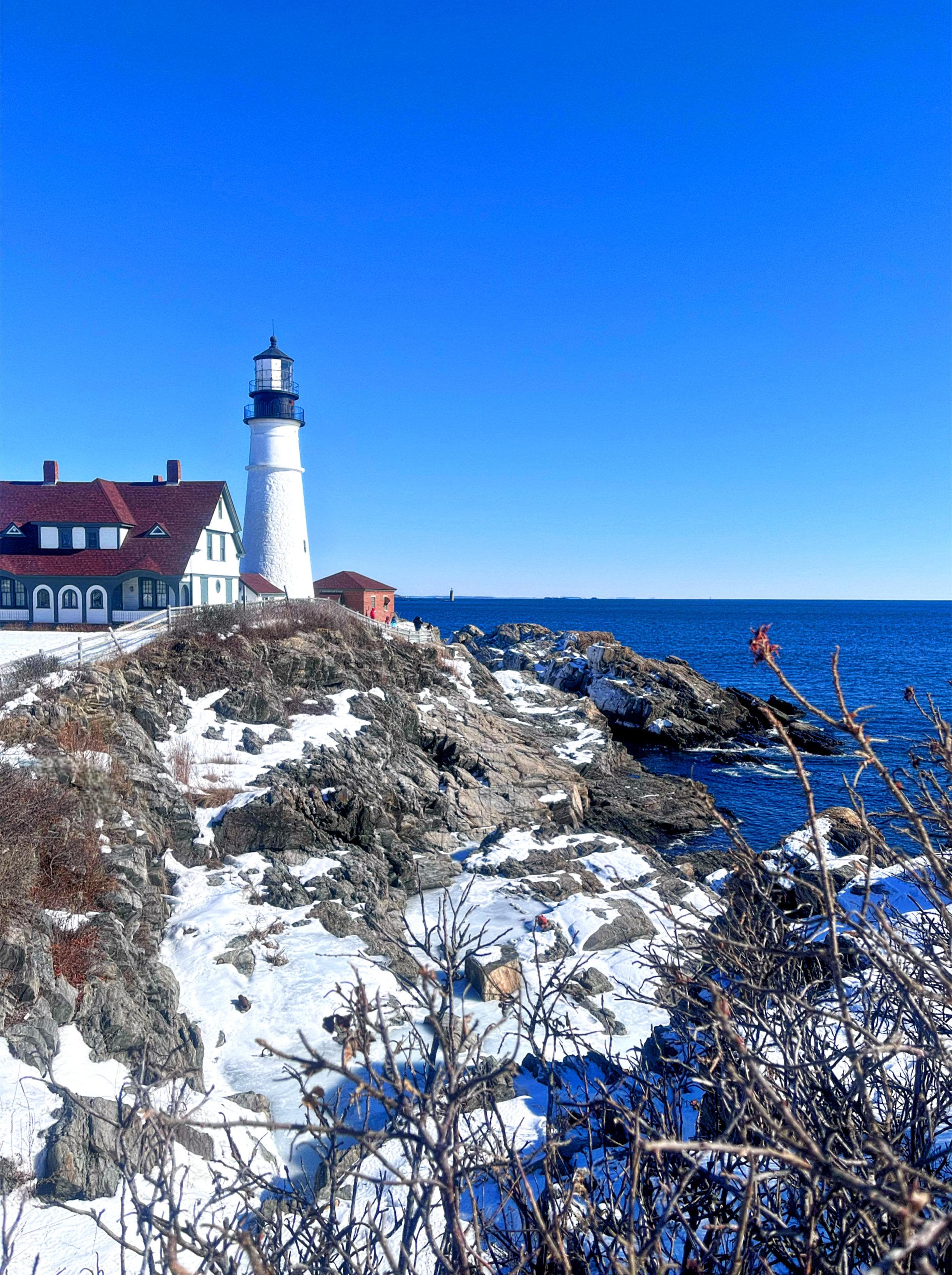 Portland headlight (nearby)