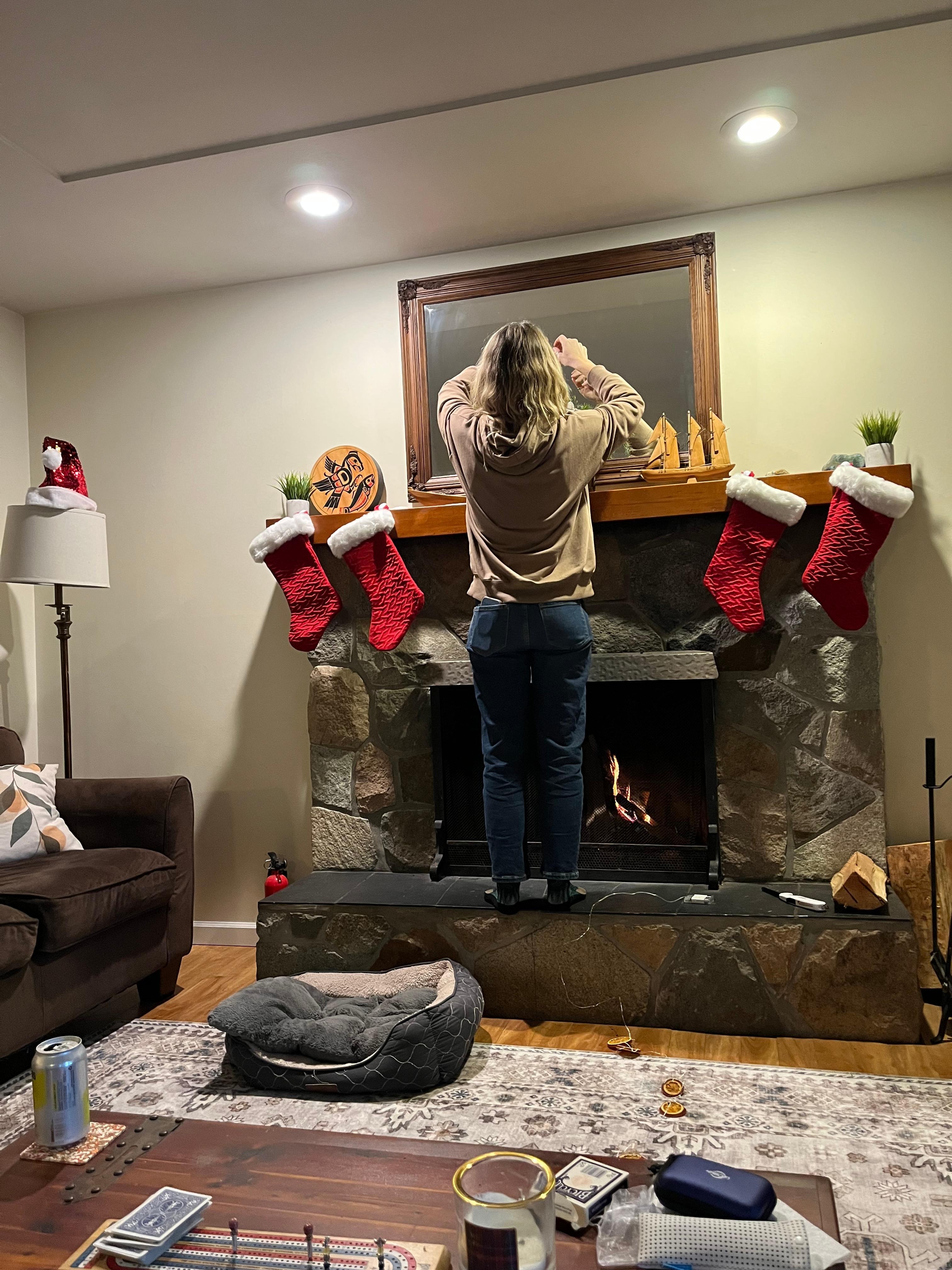 Decorating fireplace 
