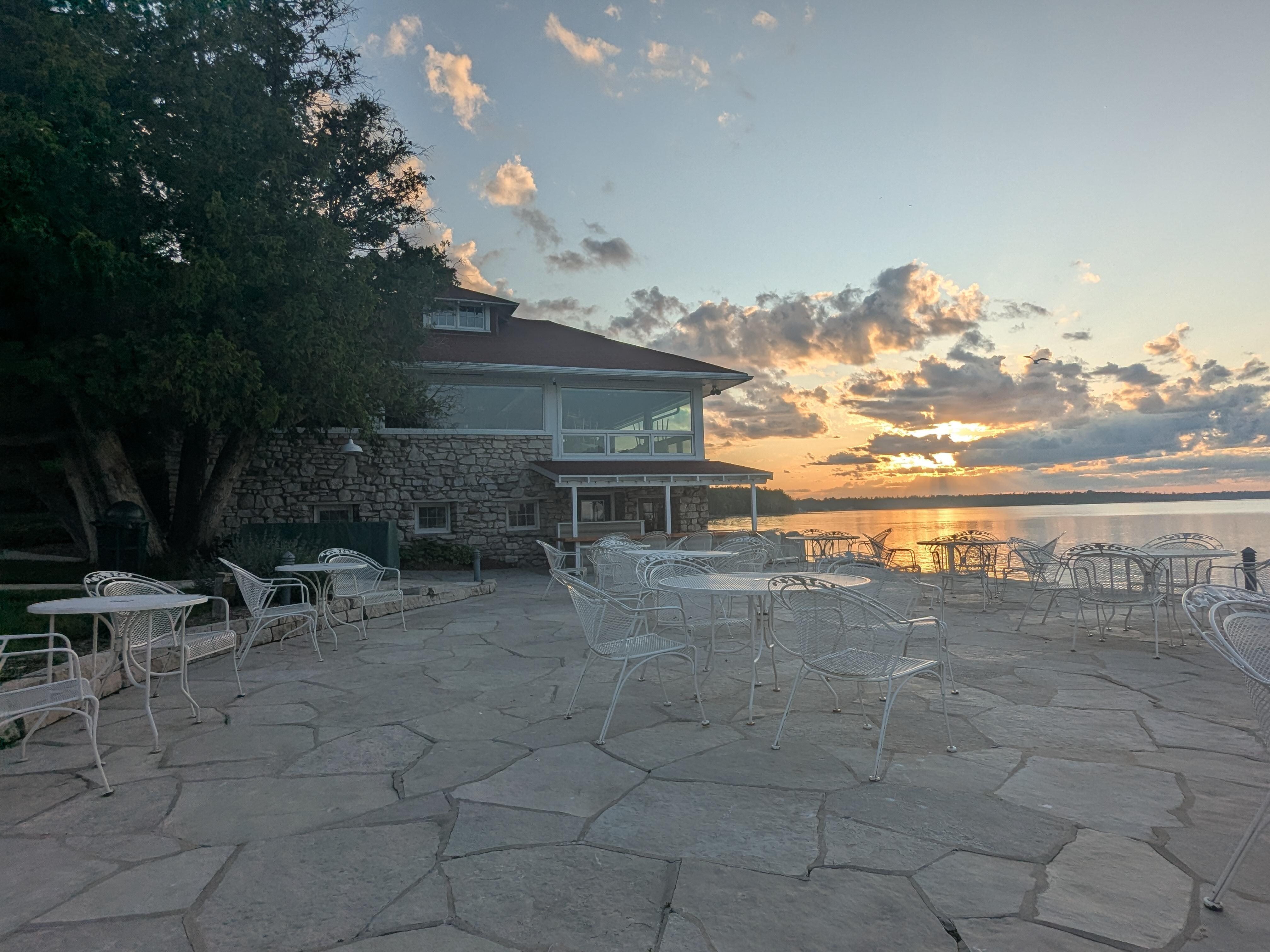 End of another perfect day at Gordon Lodge.