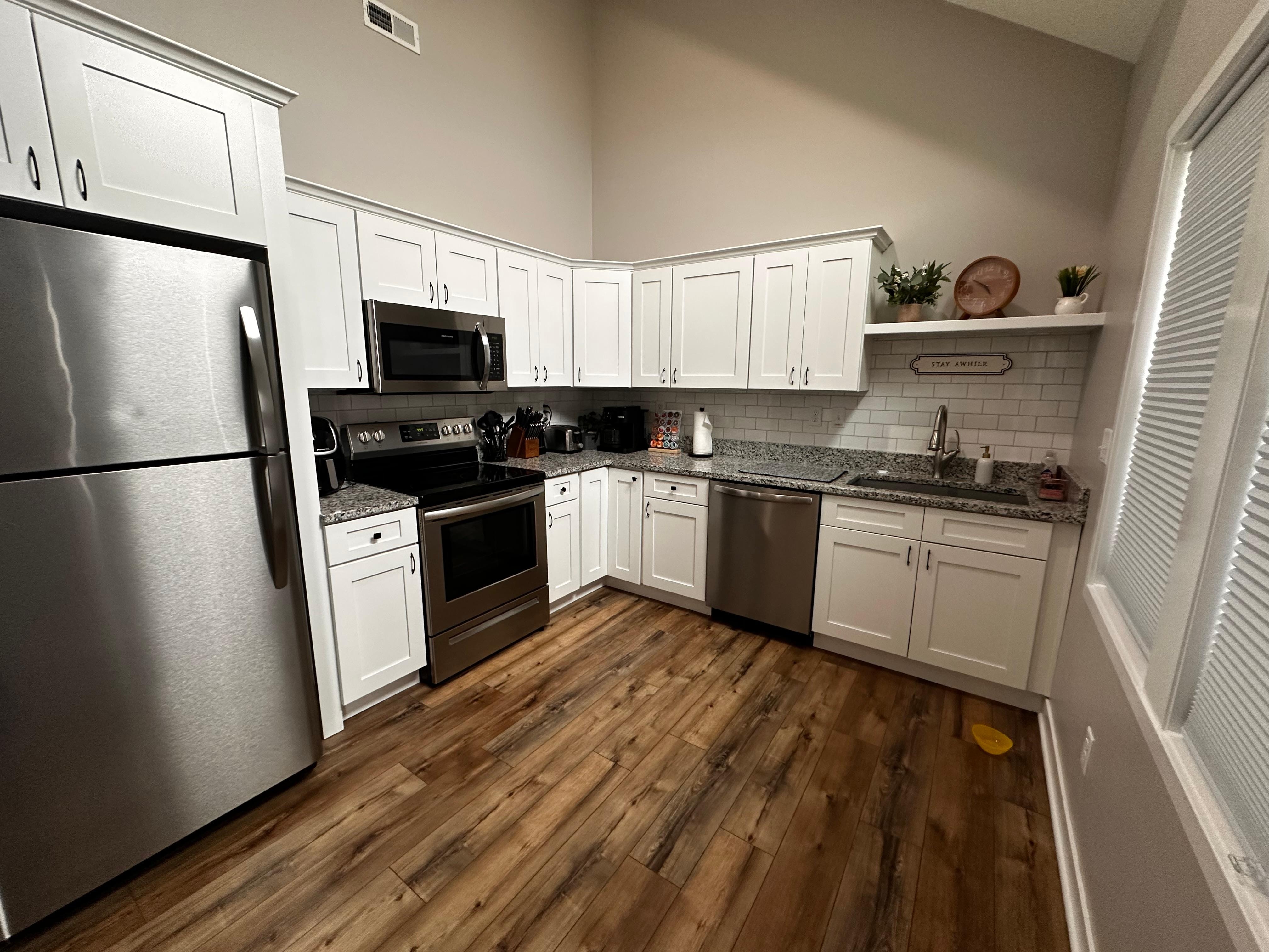 Kitchen has everything for cooking and air fryer provided 