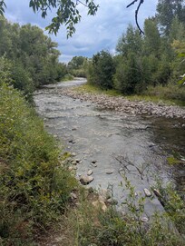 Rio Chama behind lodge