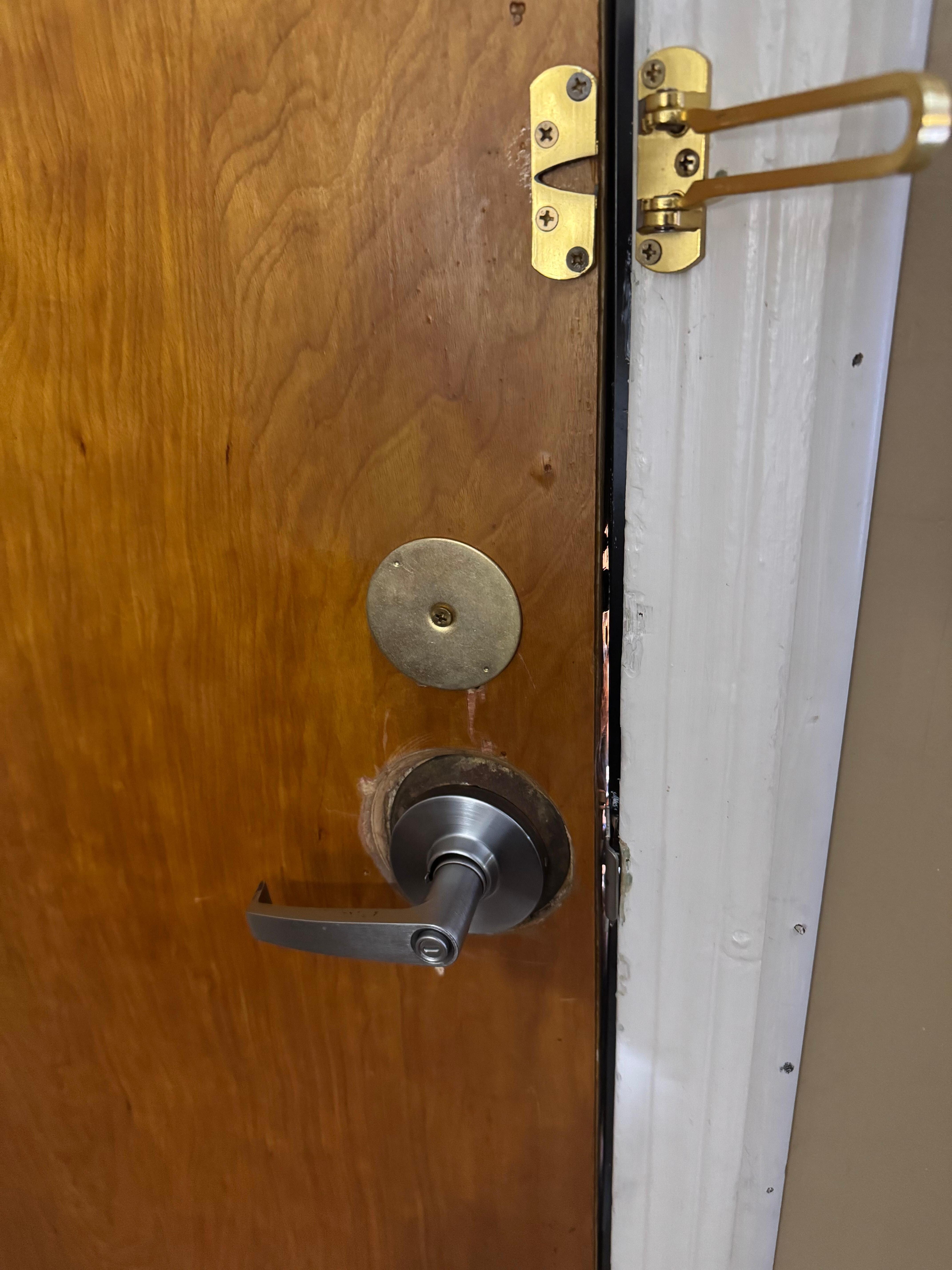 Door locks broke and the actual handle is welp not a secure thing about this door 