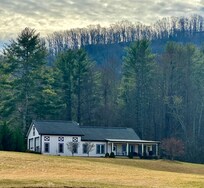 Beautiful home, perfect location.