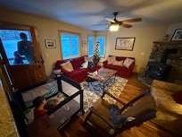 Very cozy living room area.