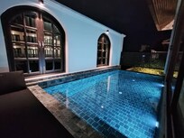 プライベートプール