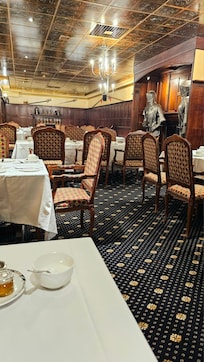 Breakfast and Restaurant room