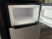 Mini fridge freezer