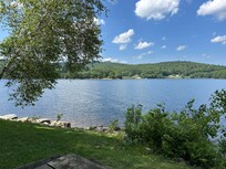 Nearby reservoir for swimmng/paddling/boating/picknicking