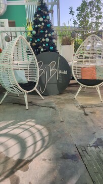 Entrance to the restaurant