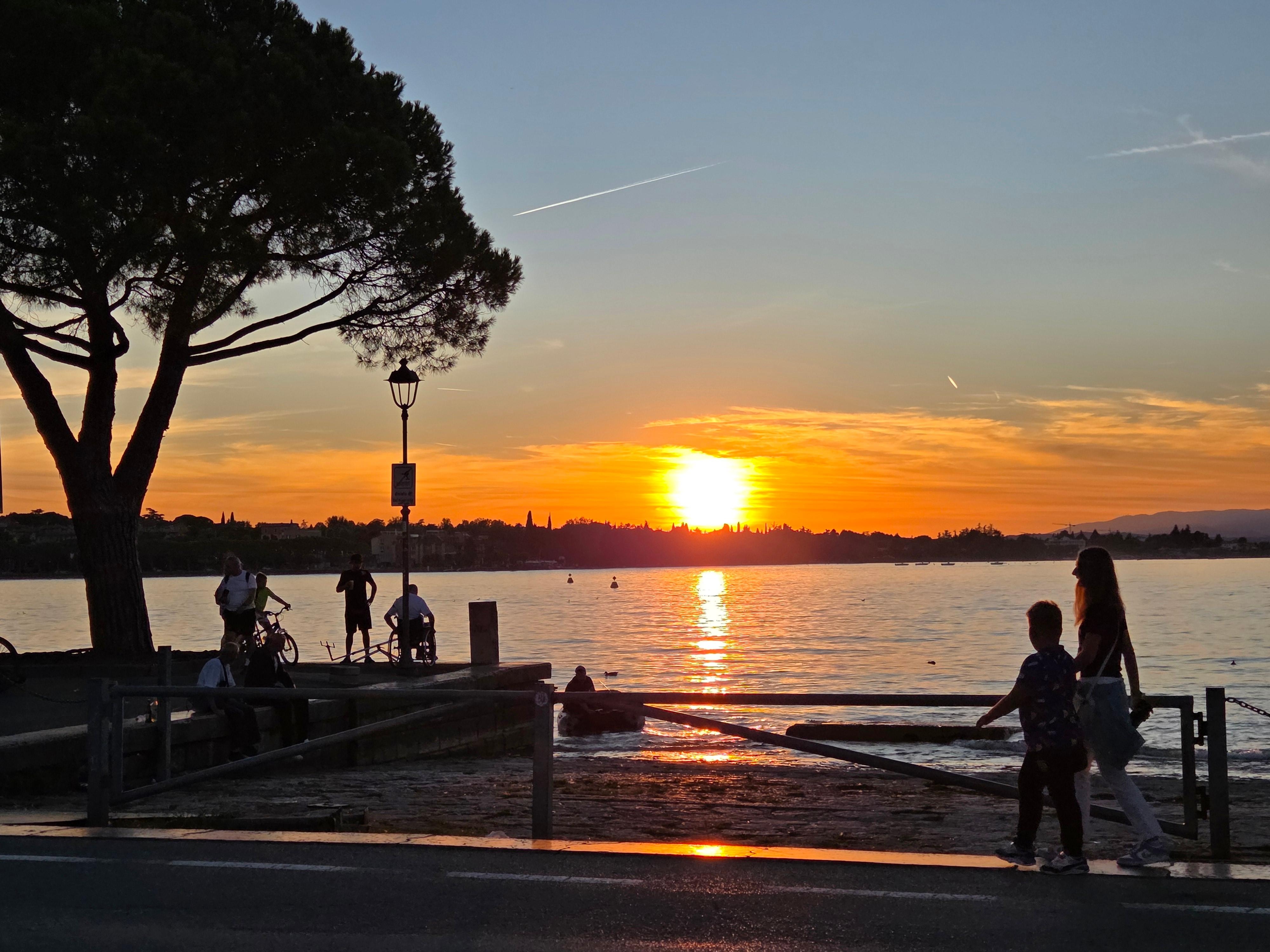 Gardasee beim Abendspaziergang 