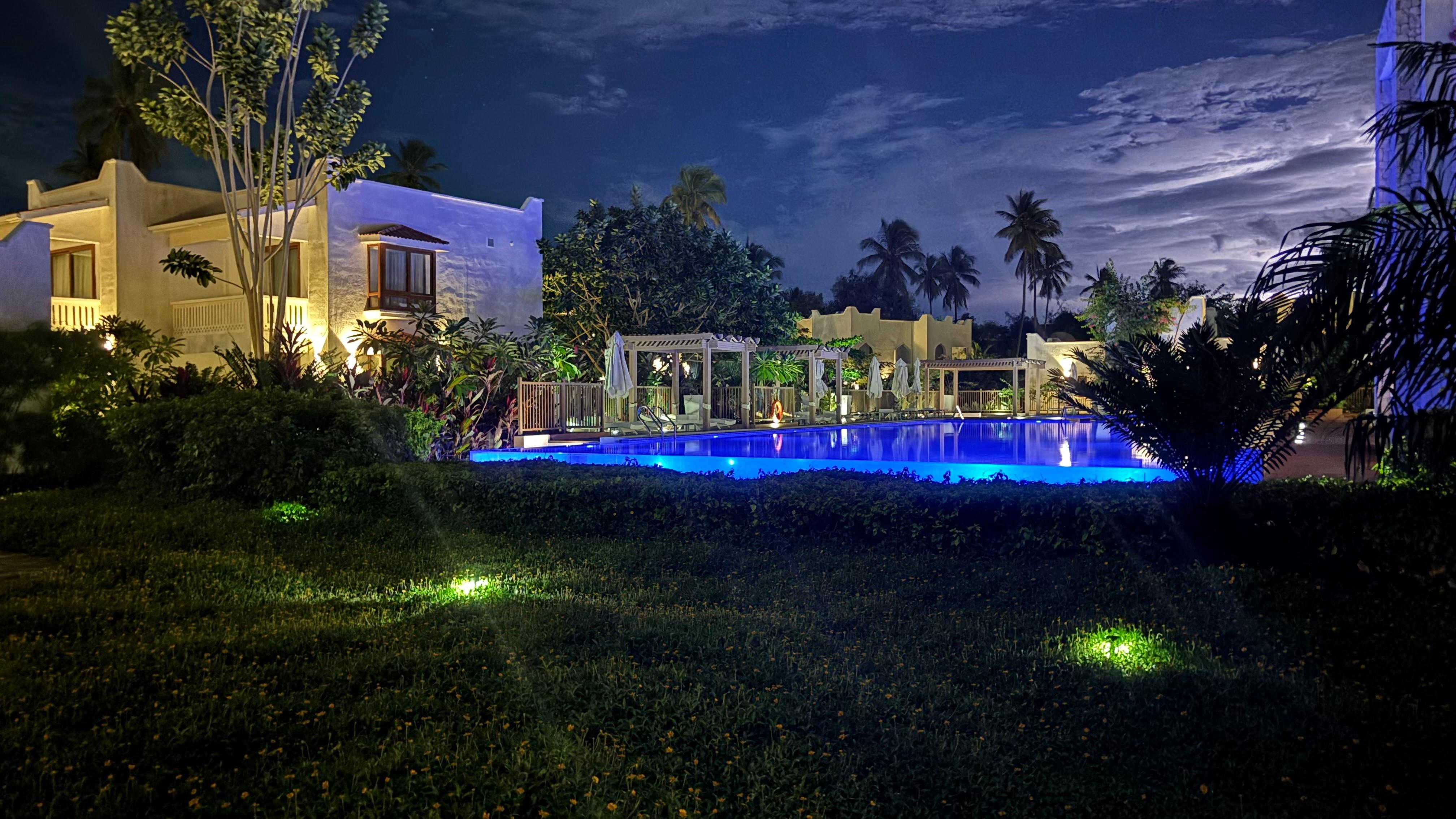 Lux Marijani by night