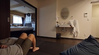 Relax at the living room where it can fited 2 persons futon!