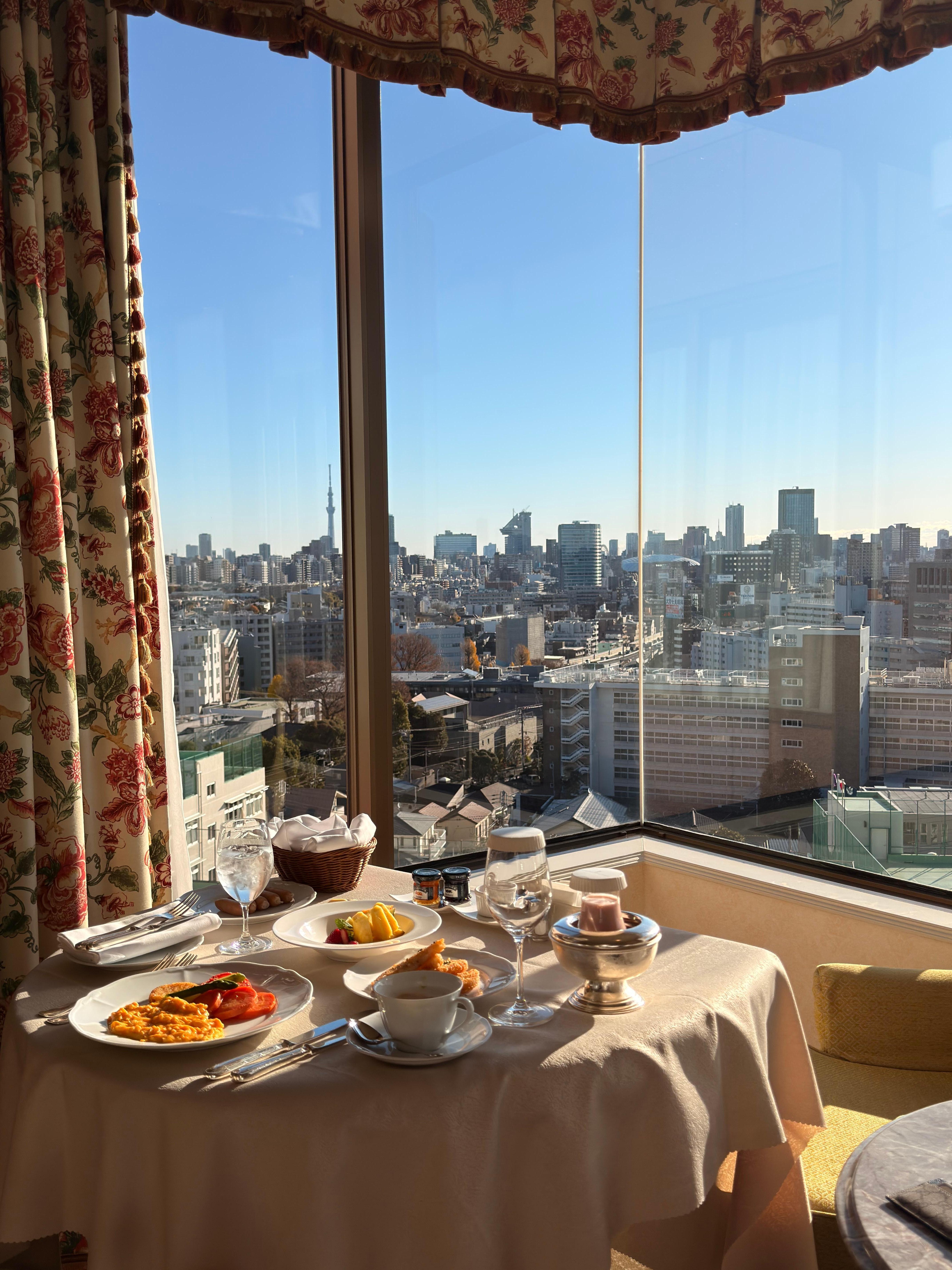 Continental Breakfast 