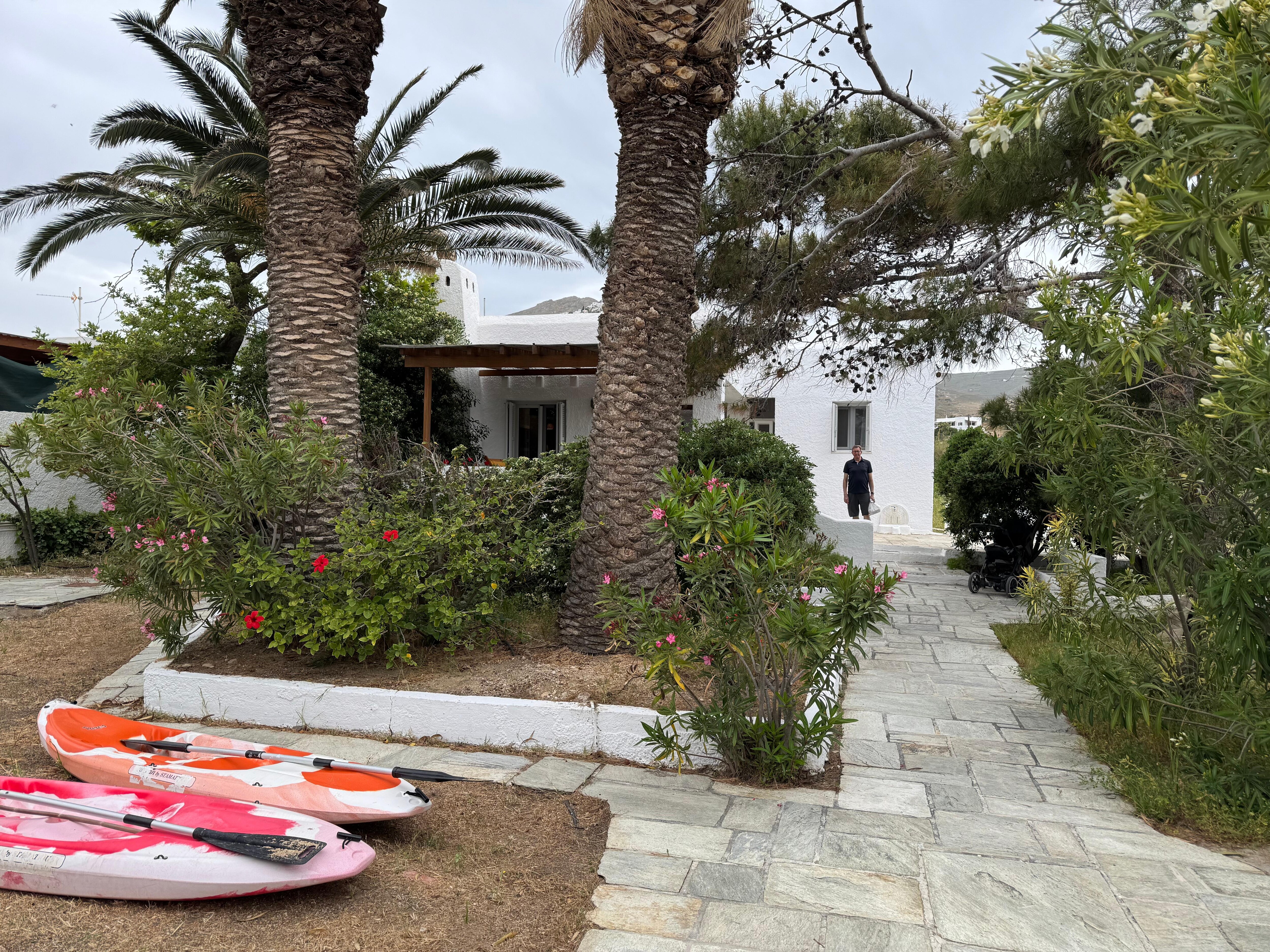 View of the house and the kayaks 