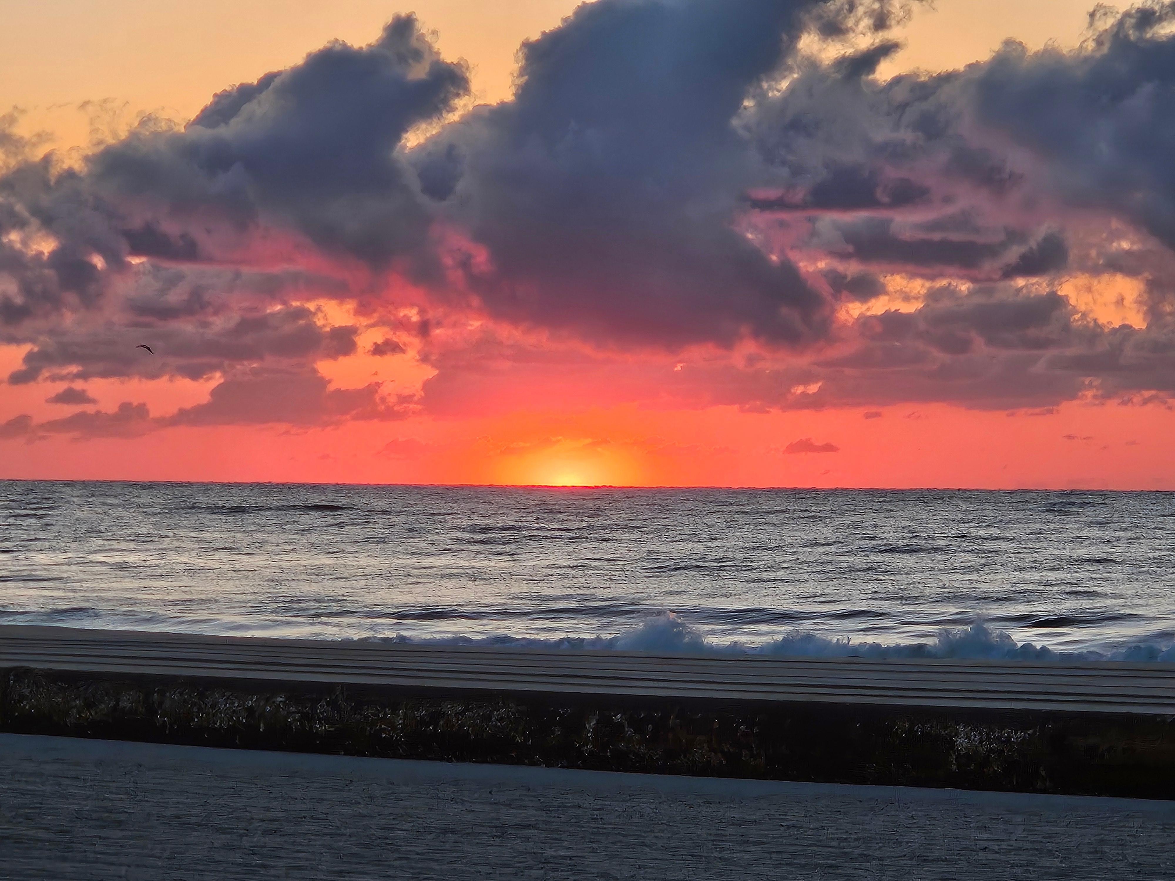 I had great weather and the beach is very spacious.