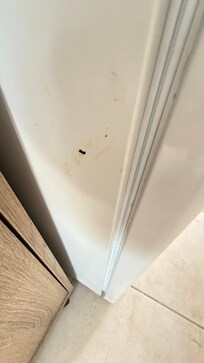 Linke Seite vom Kühlschrank