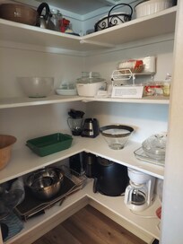 Kitchen pantry