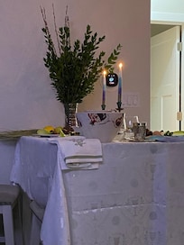 Passover Seder meal Hebrew Year 5786