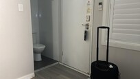 No door between toilet and bedroom