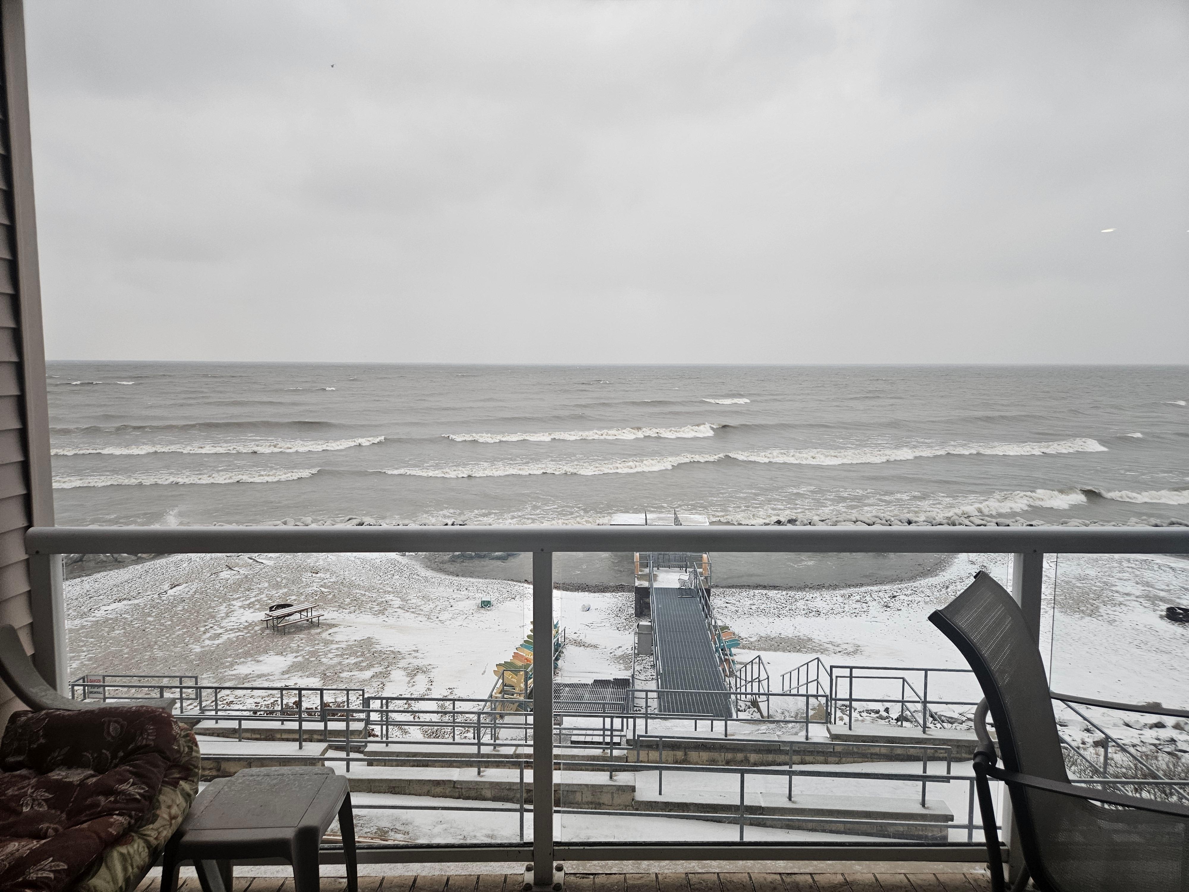 View of the lake. It was a cold and snowy day. 