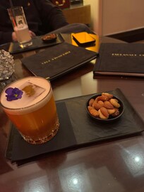 Cocktails in der Esplanada Bar 1925